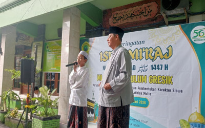 Meriah dan Khusyuk, Ini Keseruan Peringatan Isra’ Mi’raj di MI Miftahul Ulum Gresik