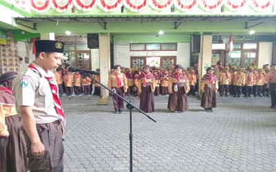 Semarak HUT Pramuka ke-65, Upacara Penuh Semangat Dilanjutkan Kuis Berhadiah